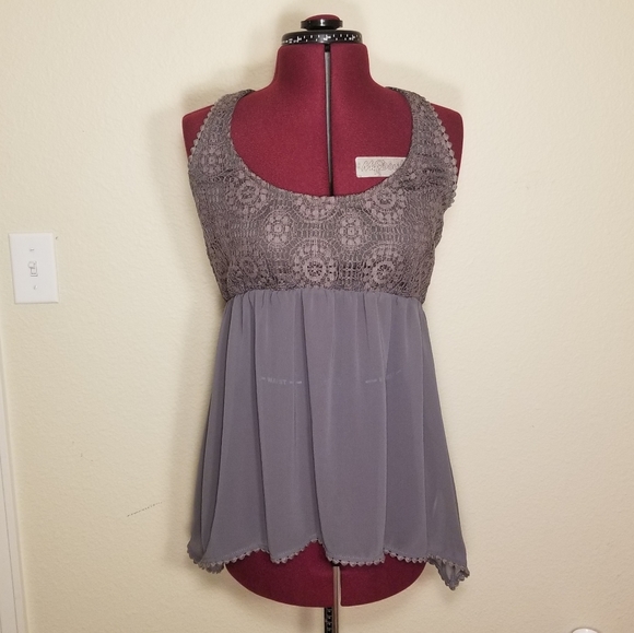 Kimchi Blue boho tanktop with crochet detail - Picture 1 of 8